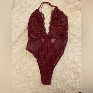 Xs Victoria secret lingerie NWT